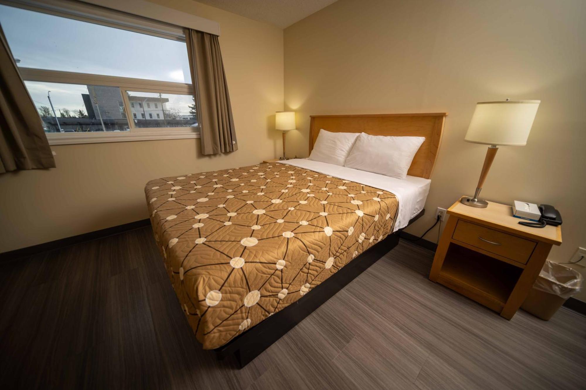 Northern Lights Inn Fort St. John Εξωτερικό φωτογραφία