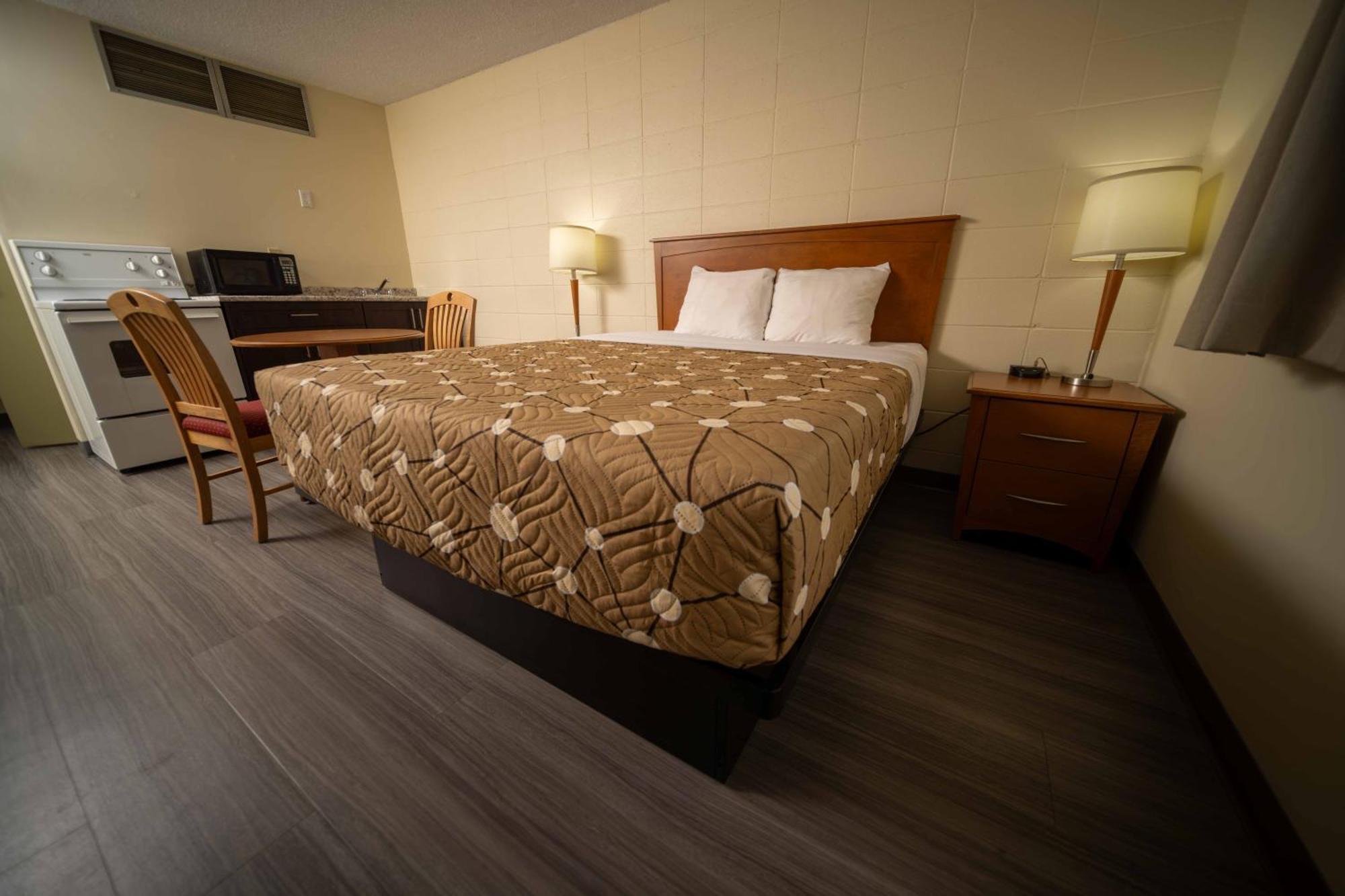 Northern Lights Inn Fort St. John Εξωτερικό φωτογραφία