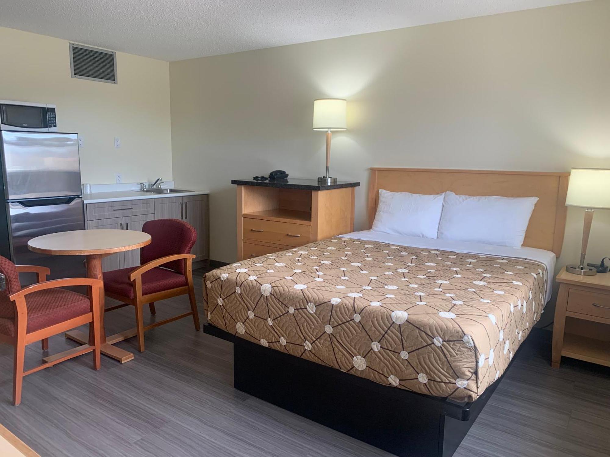 Northern Lights Inn Fort St. John Εξωτερικό φωτογραφία