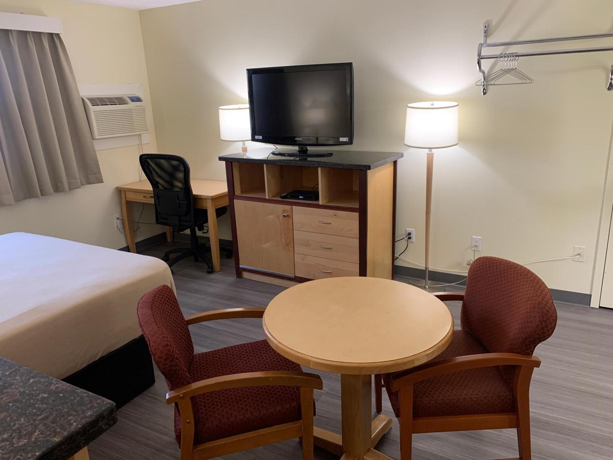 Northern Lights Inn Fort St. John Εξωτερικό φωτογραφία